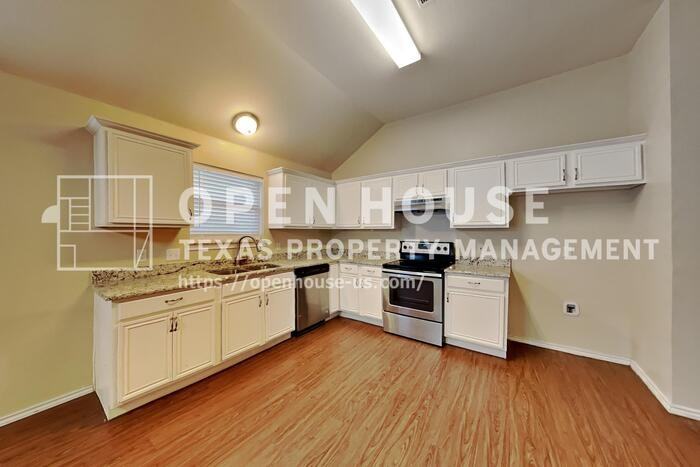 3112 Creekside Dr - Photo 7 of 18