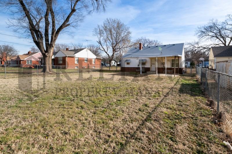 1723 S Emporia Ave - Photo 7 of 34