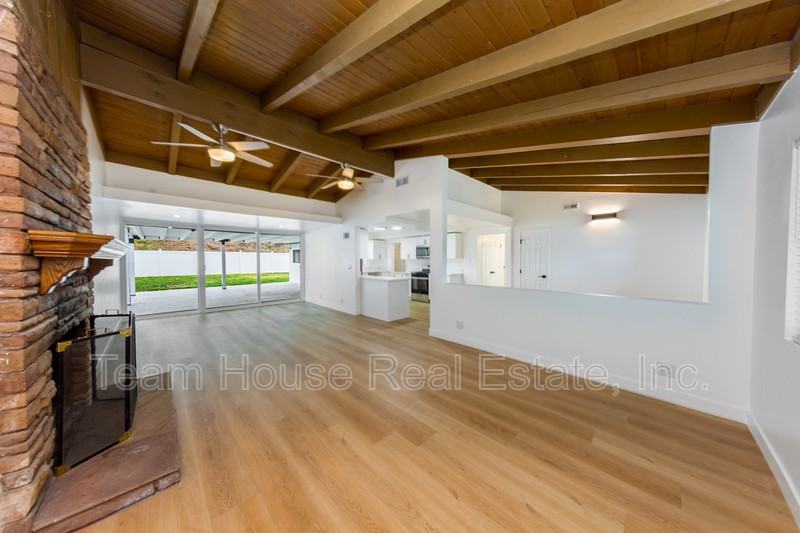 27220 Seco Canyon Rd - Photo 5 of 29