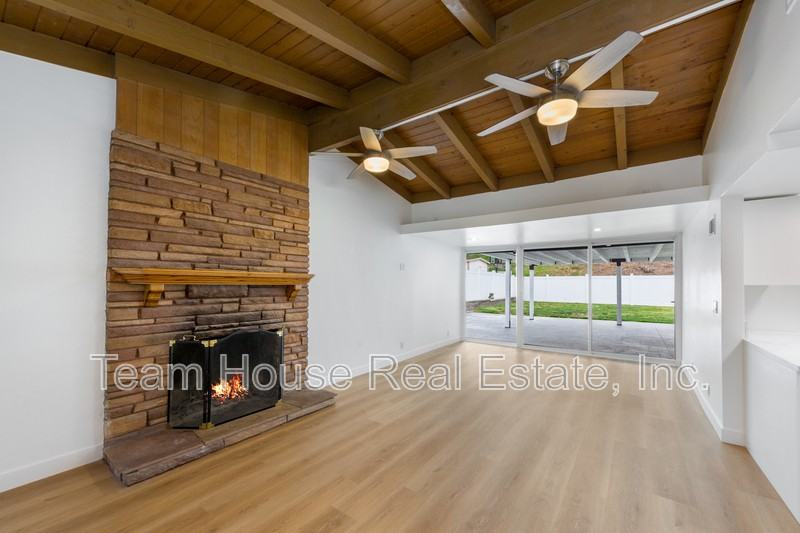 27220 Seco Canyon Rd - Photo 6 of 29