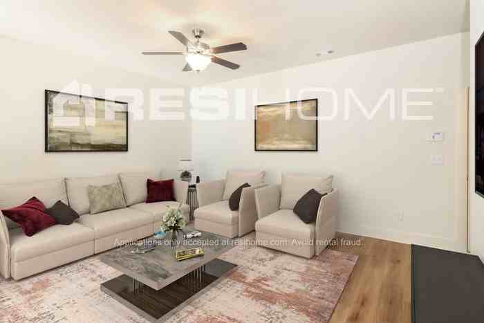 131 Alicia Way - Photo 7 of 17