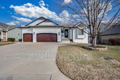 112 S Springwood Dr - Photo 1 of 1