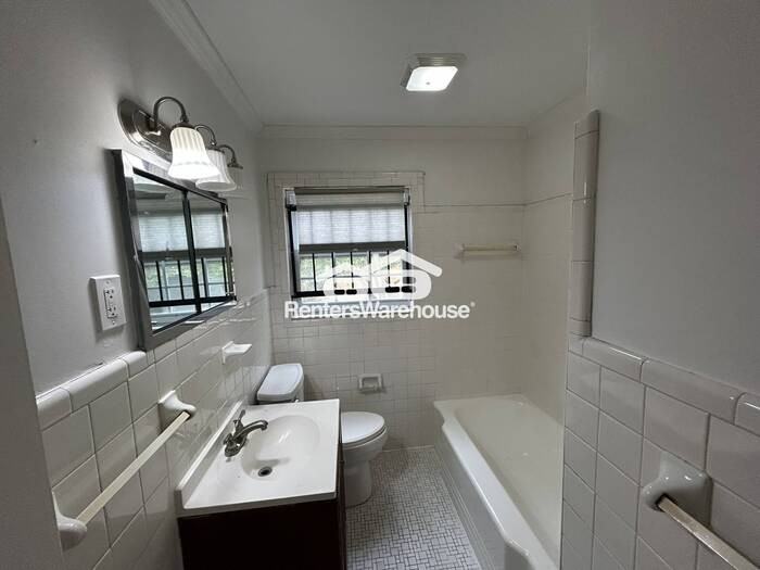 7844 8th Ave S - Photo 6 of 25