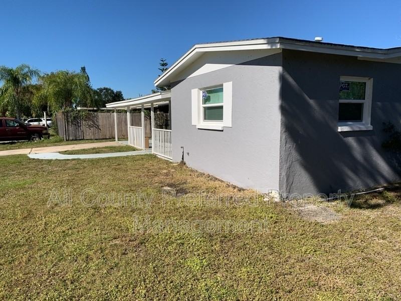 1153 Martha Lee Ave - Photo 2 of 12