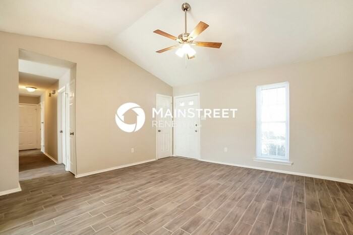 3555 Dorchester Dr - Photo 2 of 16