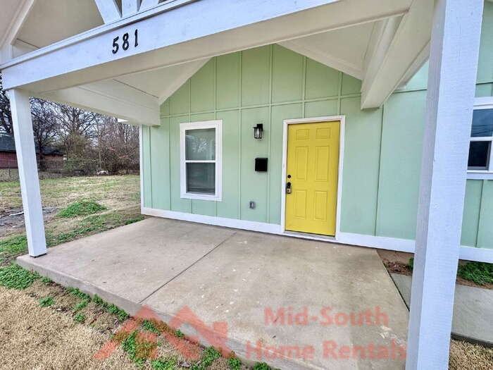 581 Gilleas Rd - Photo 3 of 23