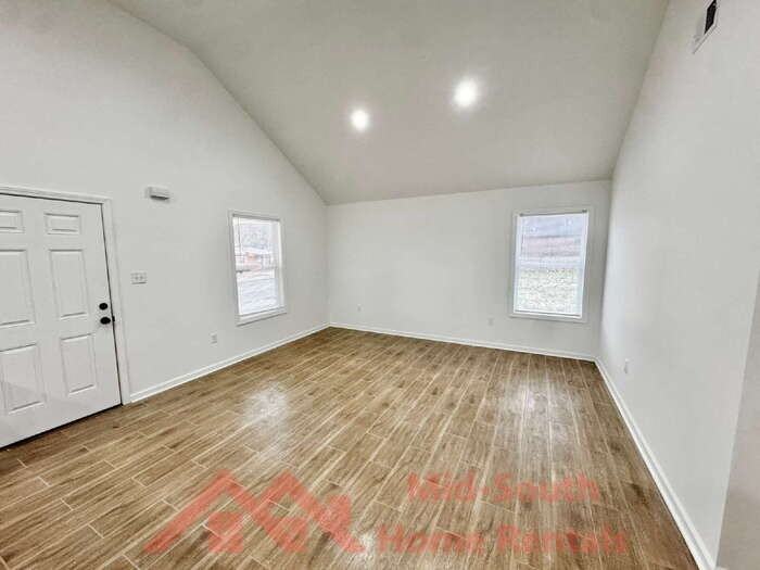 581 Gilleas Rd - Photo 5 of 23