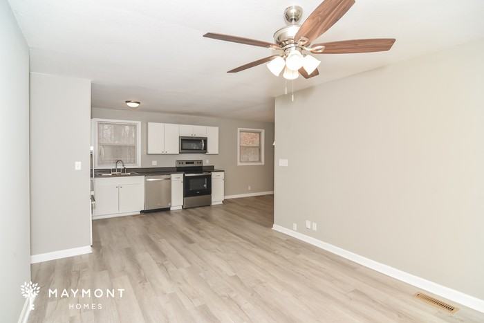 2829 Thrush Dr - Photo 4 of 14
