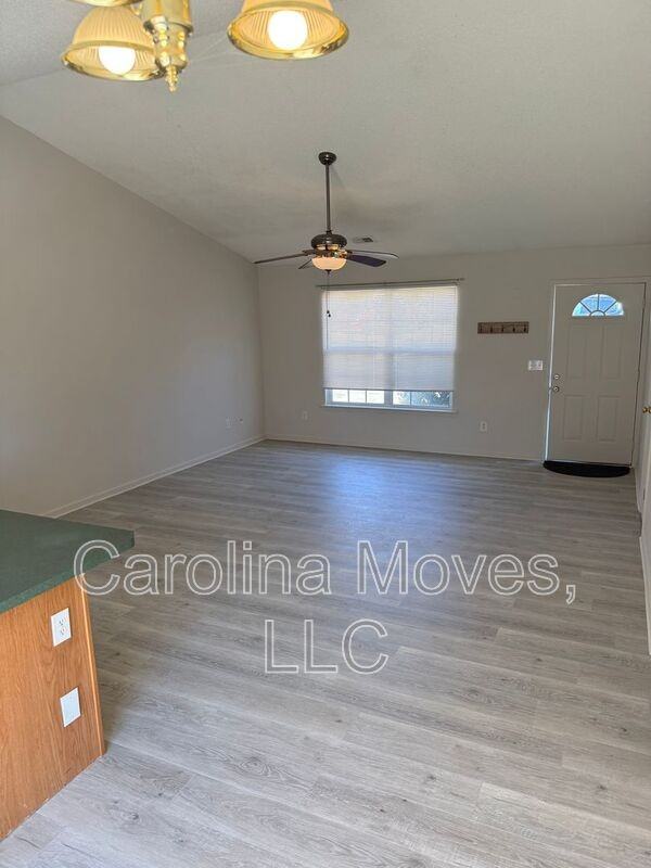 325 Honor Rd - Photo 6 of 17