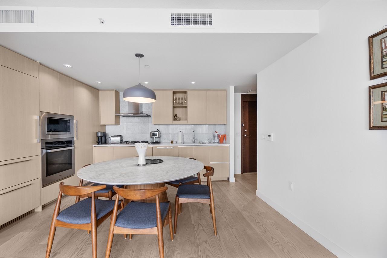 89 Nelson Street #2720 - Photo 2 of 34