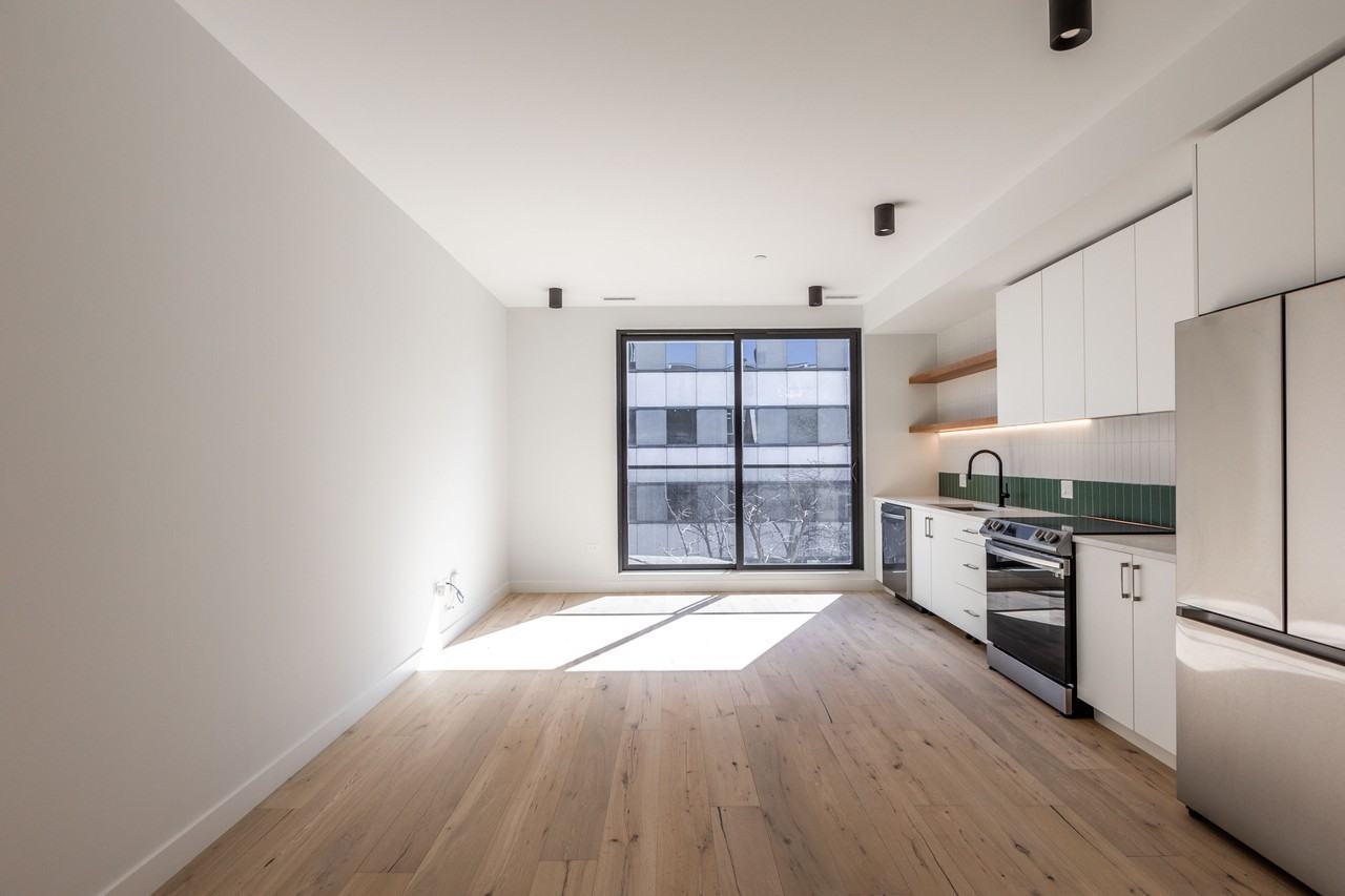 1712 Oak Ave #302 - Photo 6 of 11