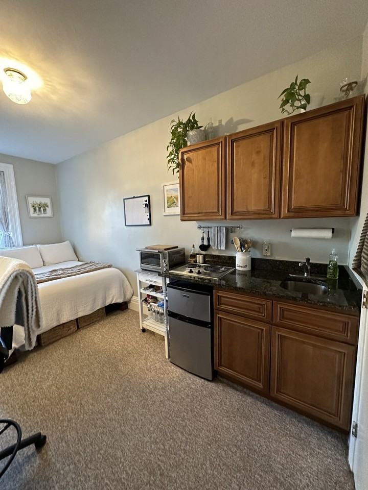 507 Beacon St #15 - Photo 2 of 4