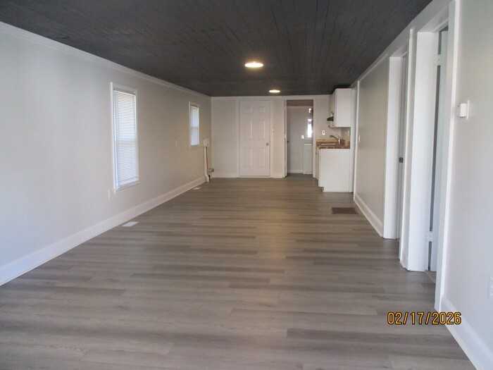 151 Princess Ave Sw - Photo 2 of 10