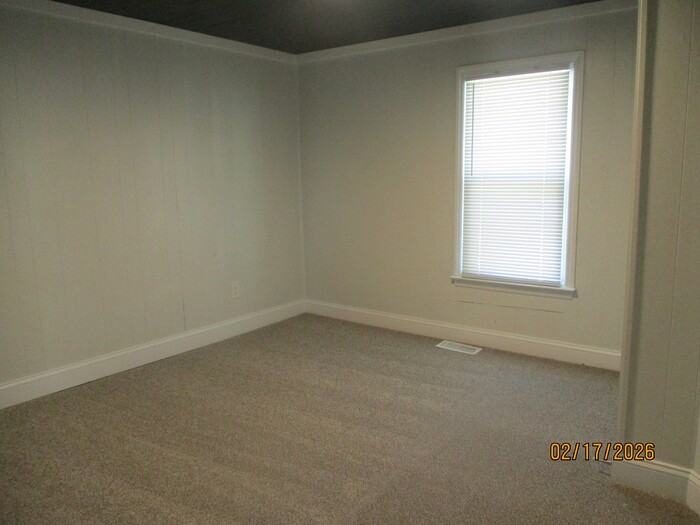 151 Princess Ave Sw - Photo 7 of 10