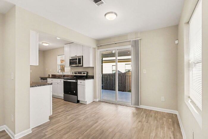 2117 Blayton Ln Se - Photo 7 of 23