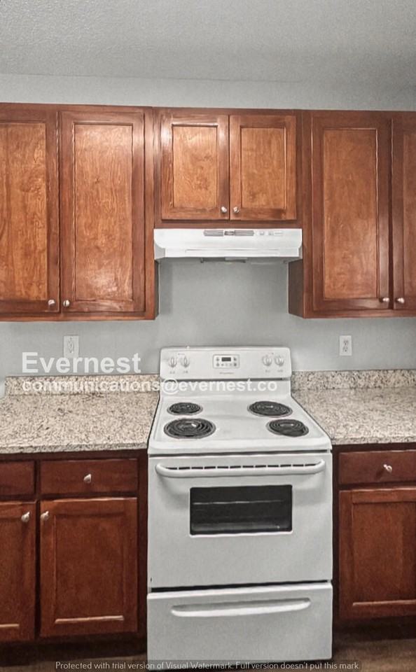 8628 Thomas Ln - Photo 3 of 26