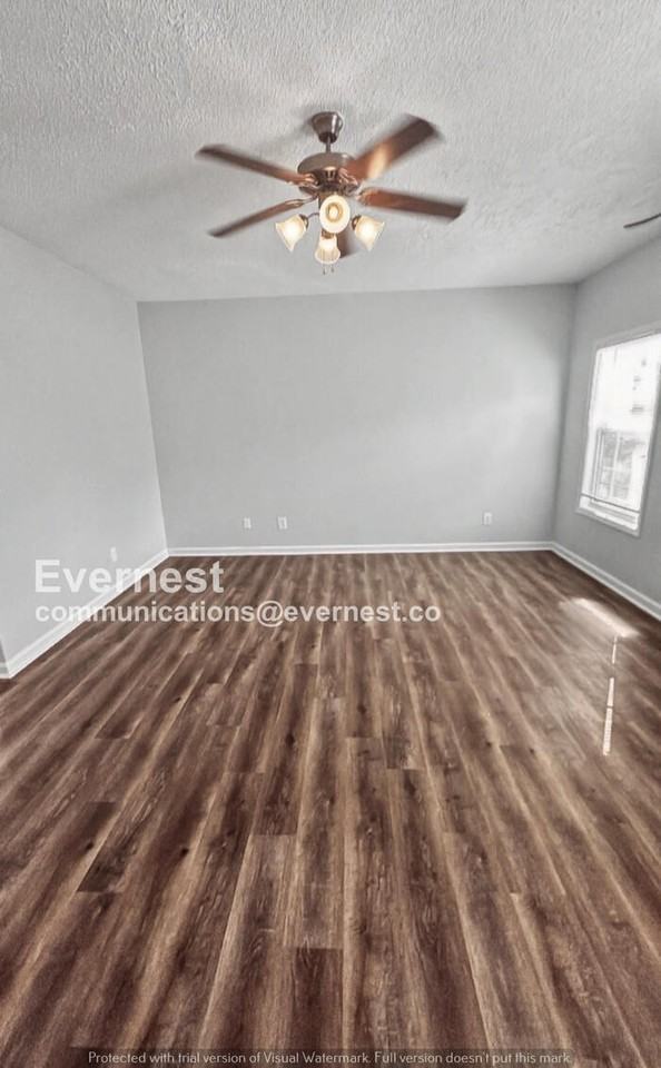 8628 Thomas Ln - Photo 6 of 26