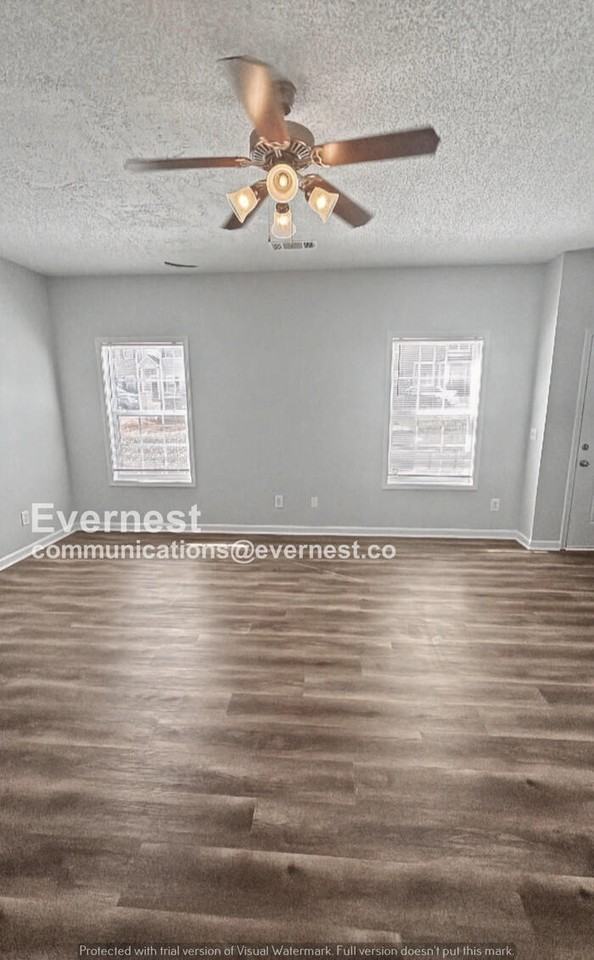 8628 Thomas Ln - Photo 7 of 26