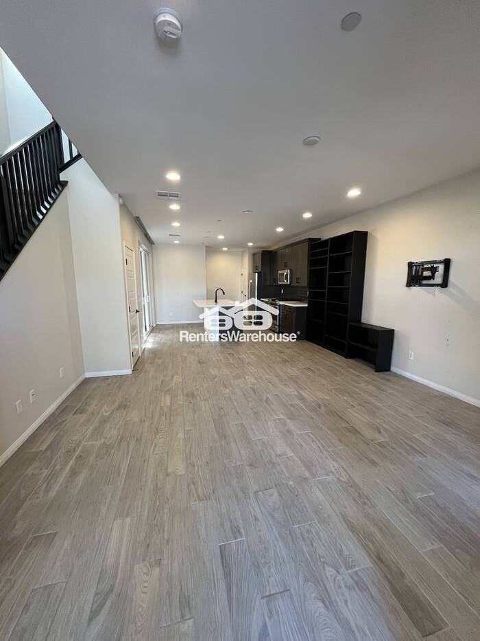 750 Last Dance Pl - Photo 3 of 17