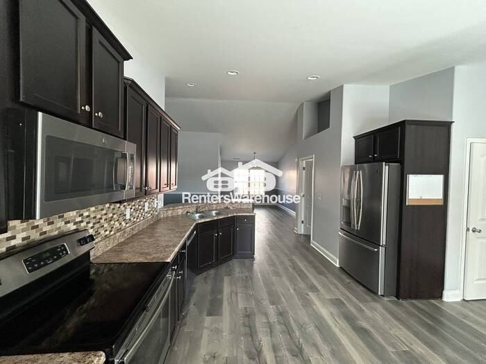 820 Clover Ave - Photo 6 of 22