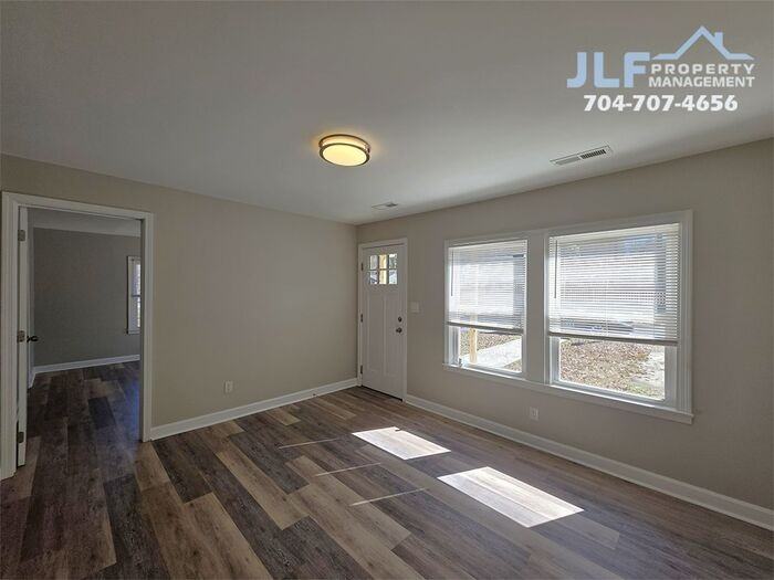 1320 Ware Ave - Photo 3 of 17