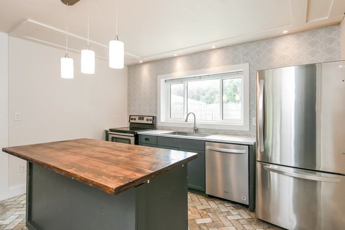 2610 Avenue N Nw - Photo 7 of 15