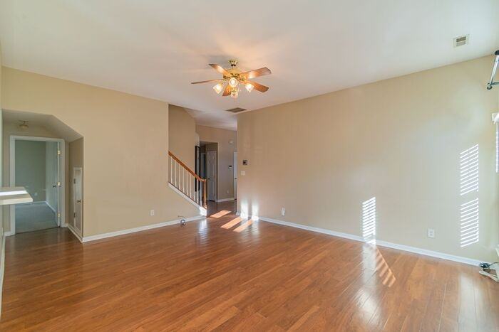 11824 Guildhall Ln - Photo 3 of 24