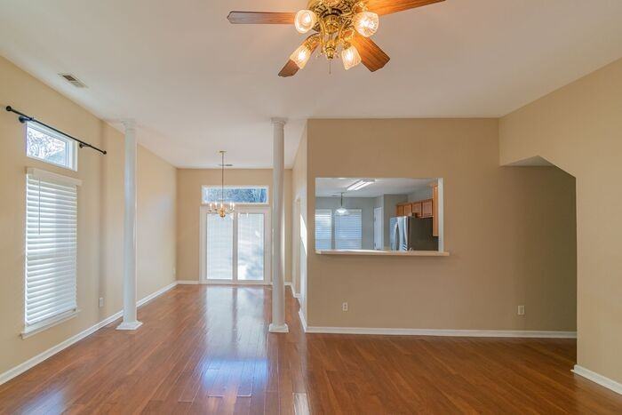 11824 Guildhall Ln - Photo 7 of 24