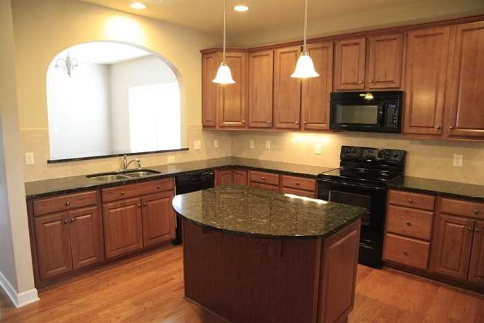 3229 Bridgewick Rd - Photo 4 of 25