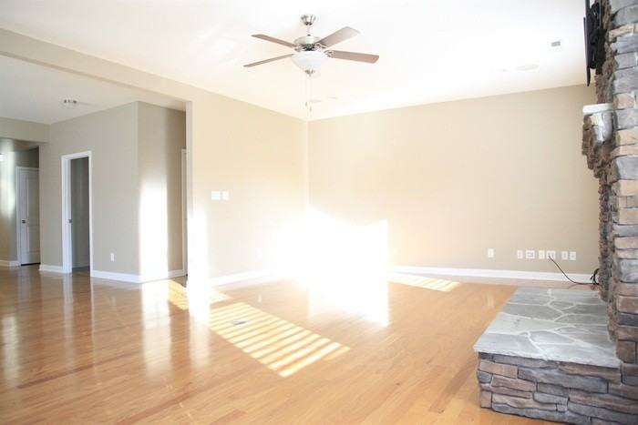 3229 Bridgewick Rd - Photo 7 of 25