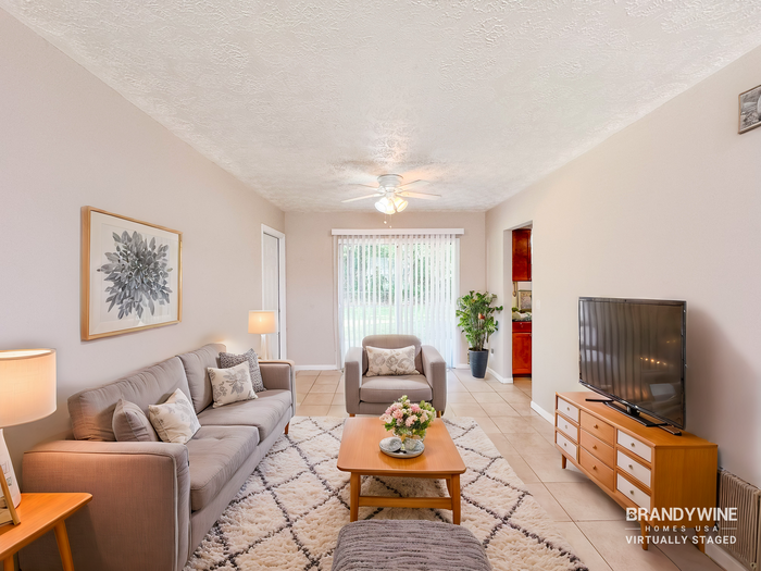 807 Turtle Creek Dr N - Photo 2 of 15