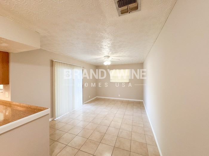 807 Turtle Creek Dr N - Photo 6 of 15