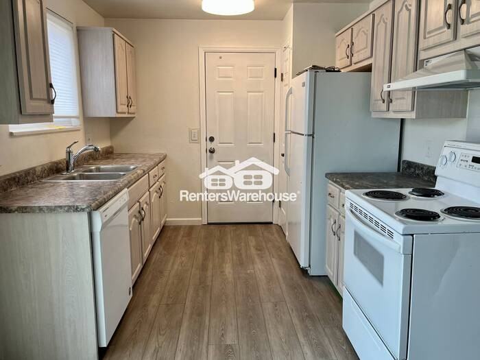 1176 S Norfolk St - Photo 5 of 21