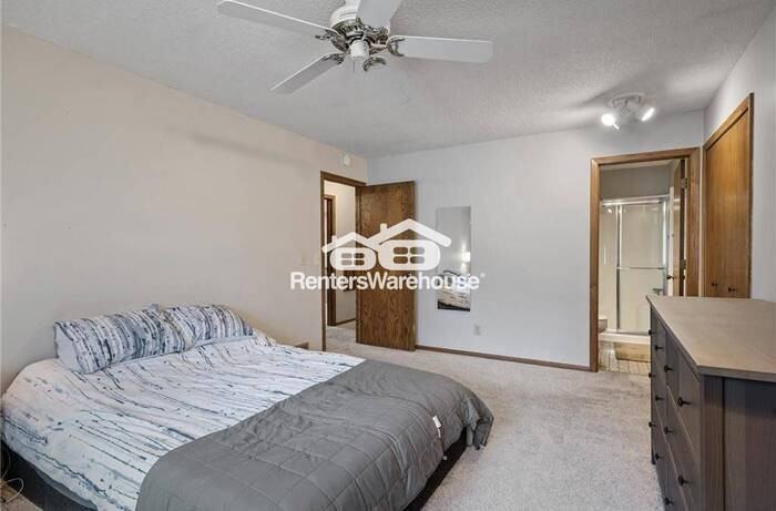 6420 Deerwood Ln N - Photo 7 of 15