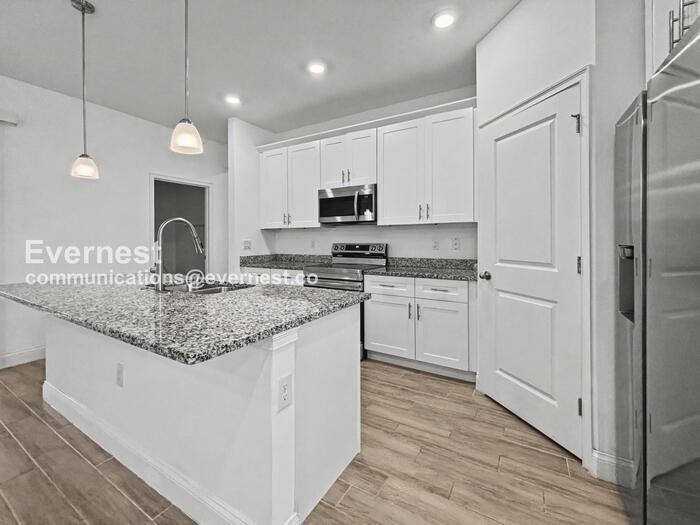 6750 Midland Dr - Photo 4 of 28