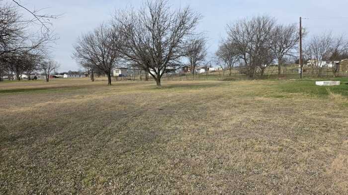 145 Lange Way - Photo 2 of 19