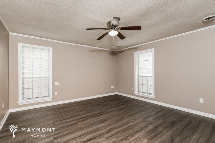 214 Edinburgh Ct - Photo 7 of 11