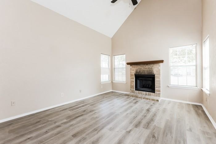 804 Lovingham Dr - Photo 4 of 17