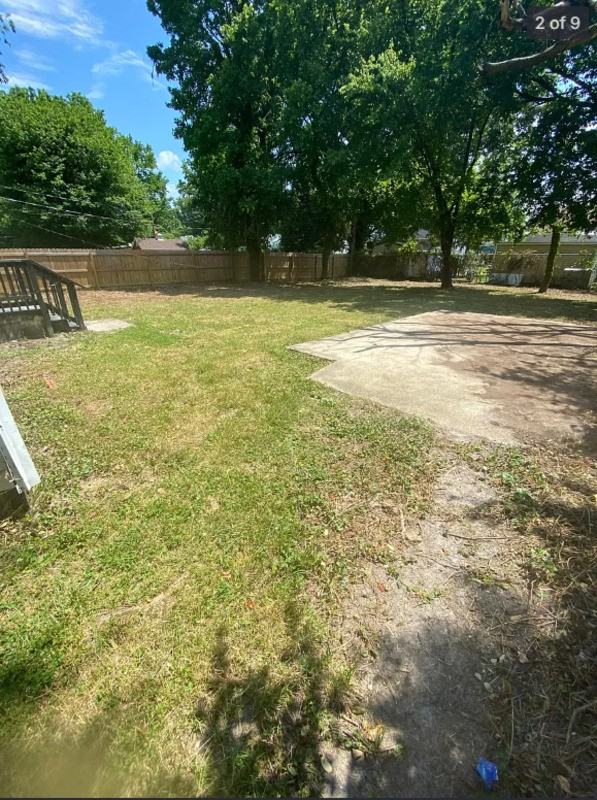 3915 E Chatham Dr - Photo 2 of 8