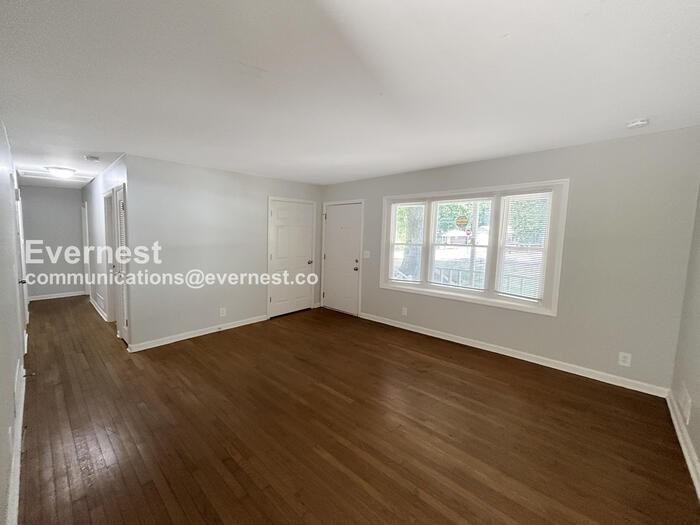 2463 Montezuma Cir - Photo 6 of 20