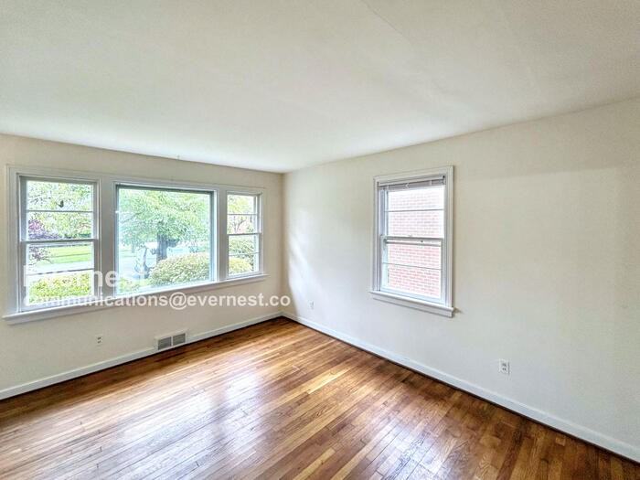 4800 Cutshaw Ave - Photo 7 of 21