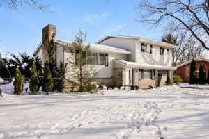 featured image of 472 Tailholt Ln