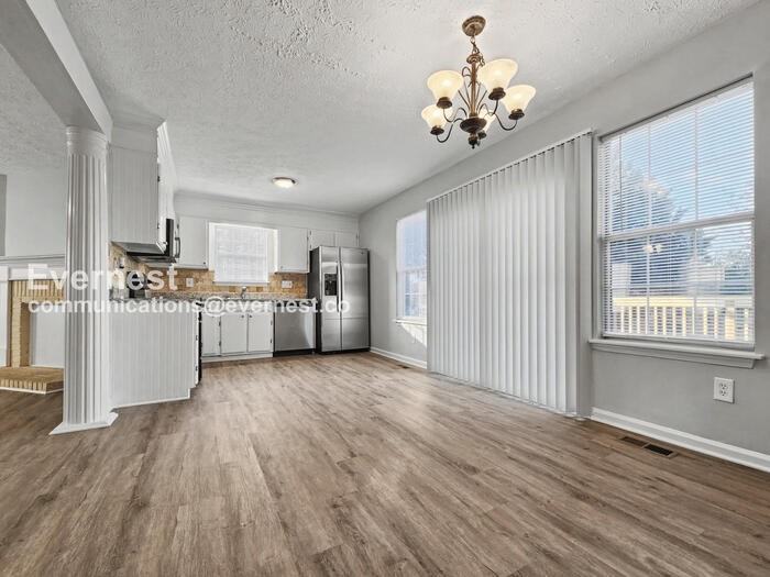 117 Thornwood Dr - Photo 3 of 28