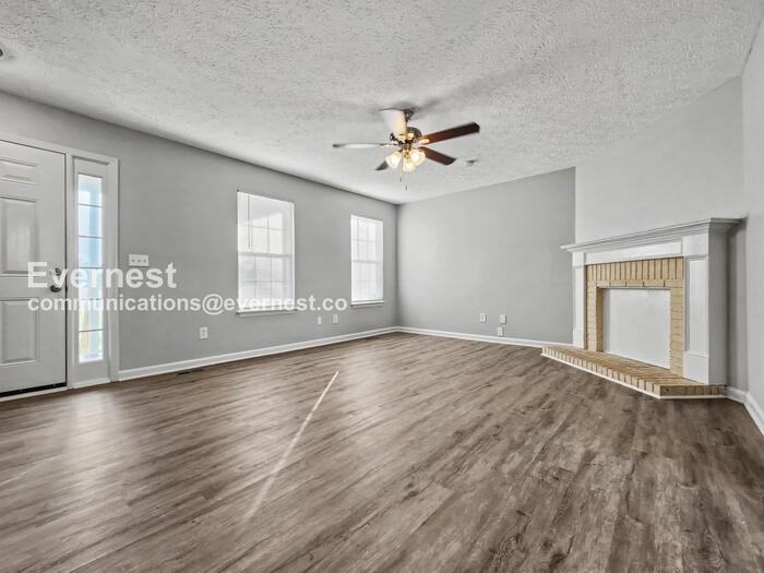 117 Thornwood Dr - Photo 5 of 28