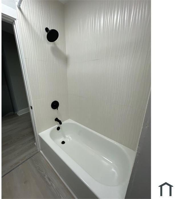 809 Bonaparte Ave - Photo 4 of 9