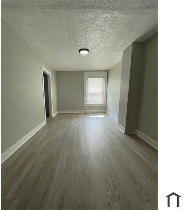 809 Bonaparte Ave - Photo 7 of 9