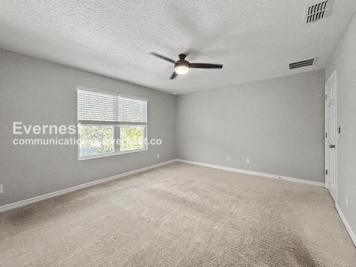 5587 Sabal Dr - Photo 7 of 29