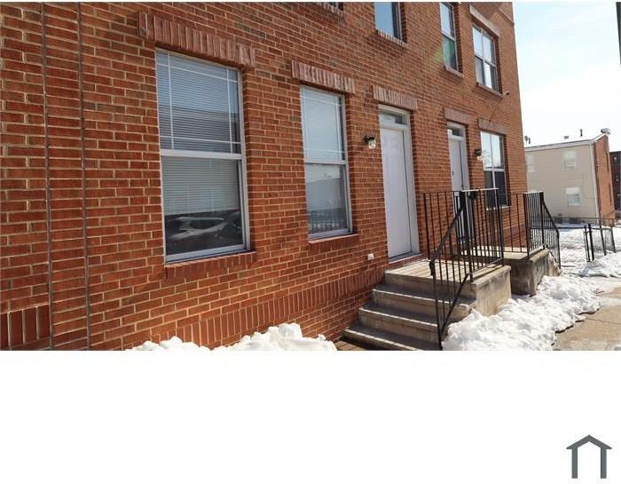 1005 Hillman St - Photo 4 of 16