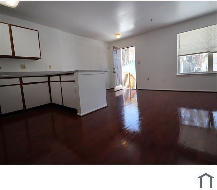 1005 Hillman St - Photo 6 of 16