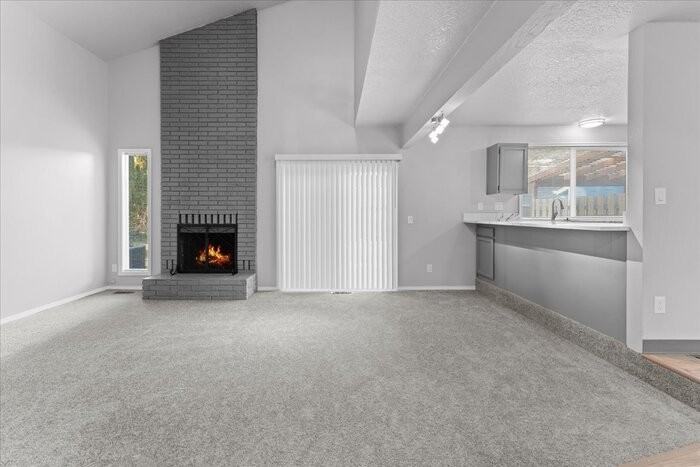 14272 Sw Daphne St - Photo 6 of 35